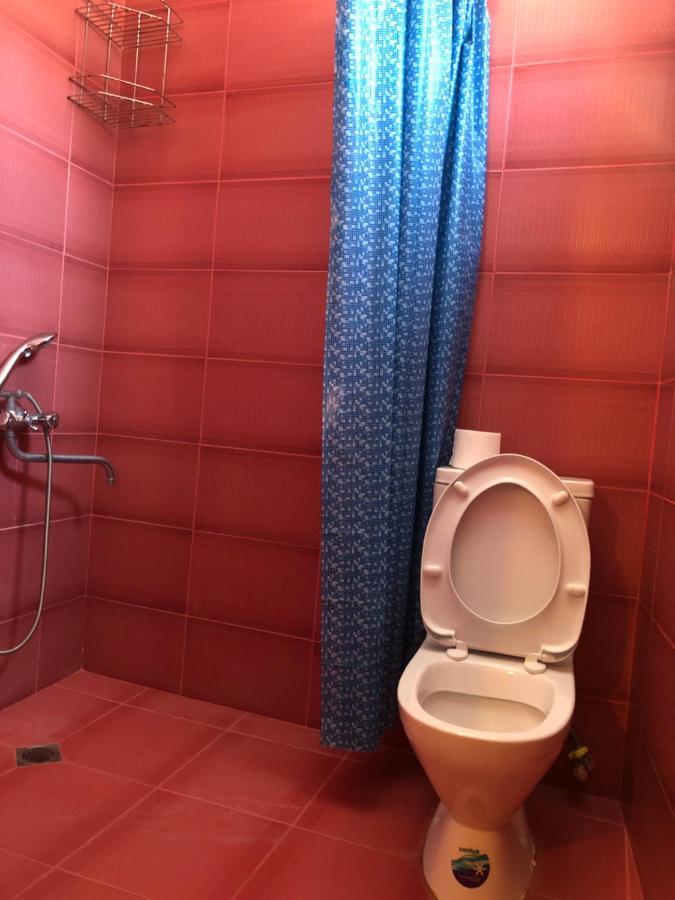 Doors Hotel Кутаиси Екстериор снимка