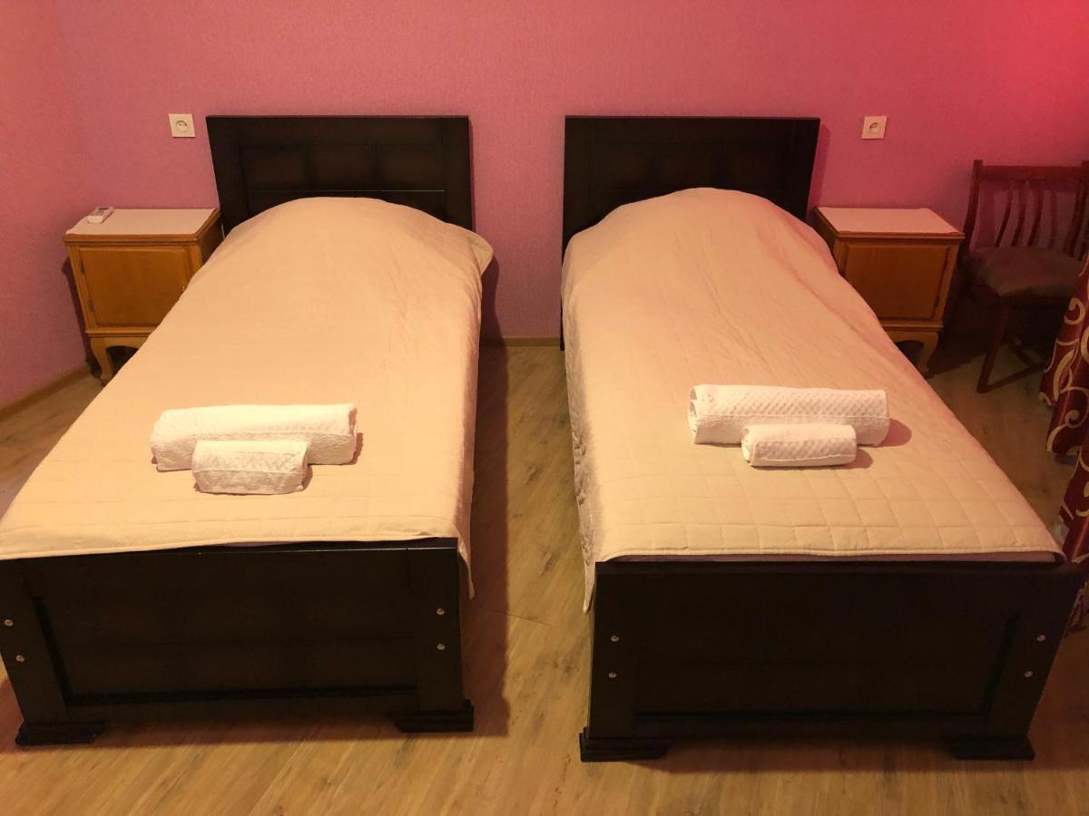 Doors Hotel Кутаиси Екстериор снимка