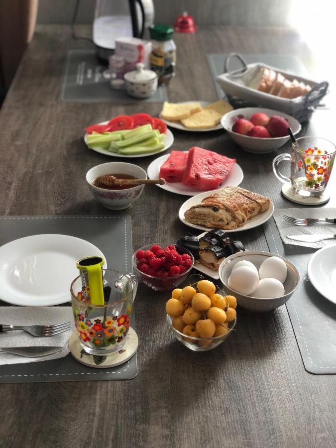 Doors Hotel Кутаиси Екстериор снимка