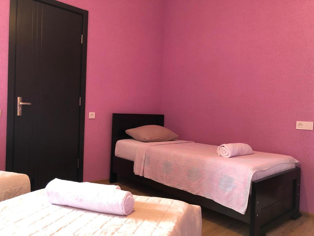 Doors Hotel Кутаиси Екстериор снимка