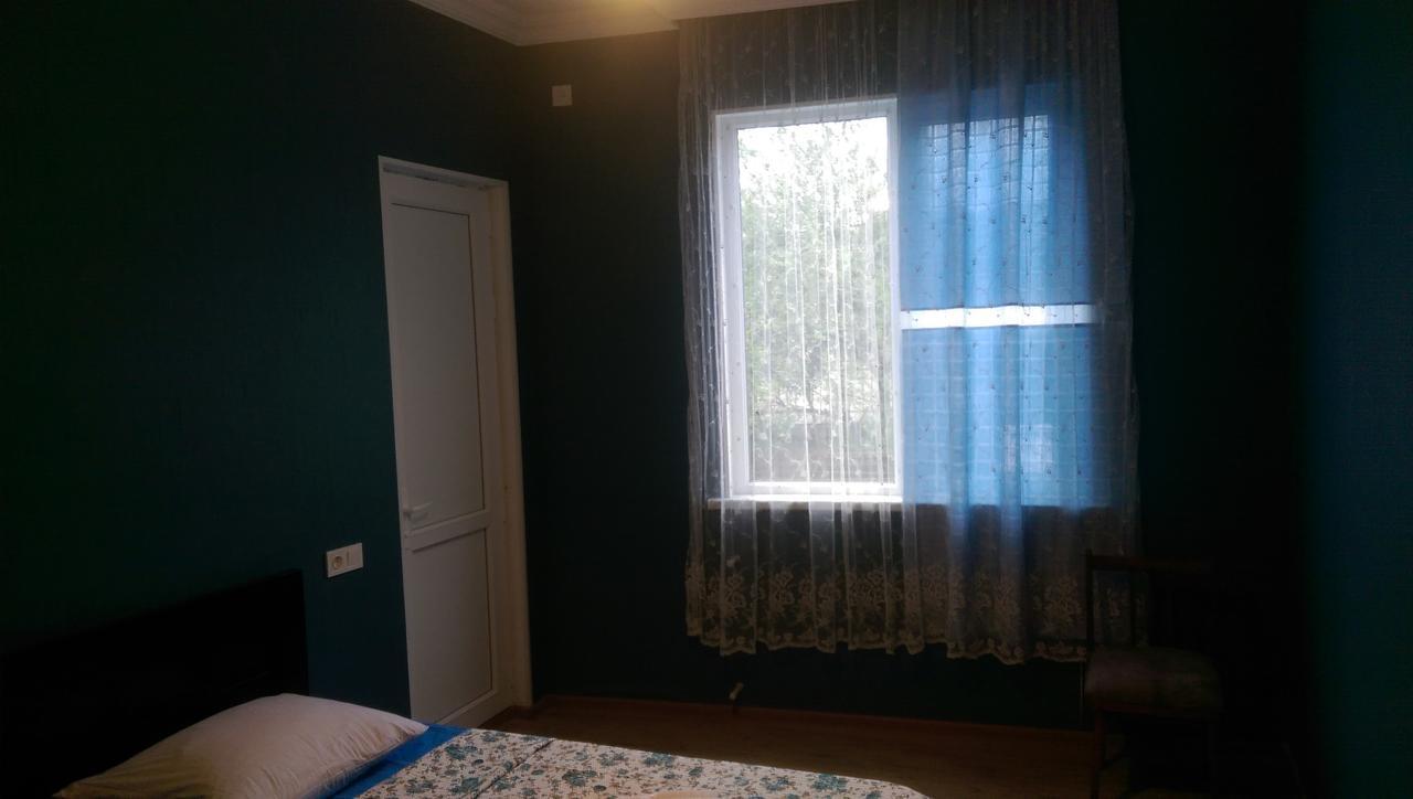 Doors Hotel Кутаиси Екстериор снимка