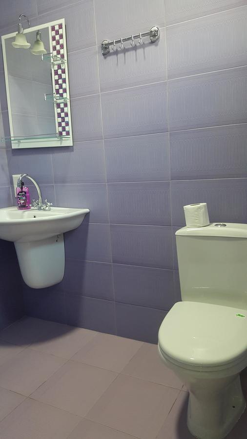 Doors Hotel Кутаиси Екстериор снимка