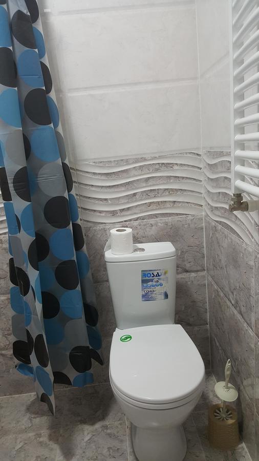 Doors Hotel Кутаиси Екстериор снимка