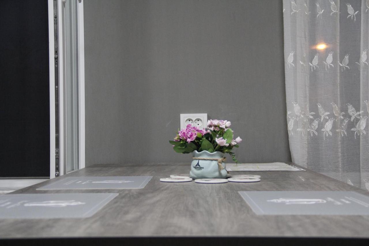 Doors Hotel Кутаиси Екстериор снимка